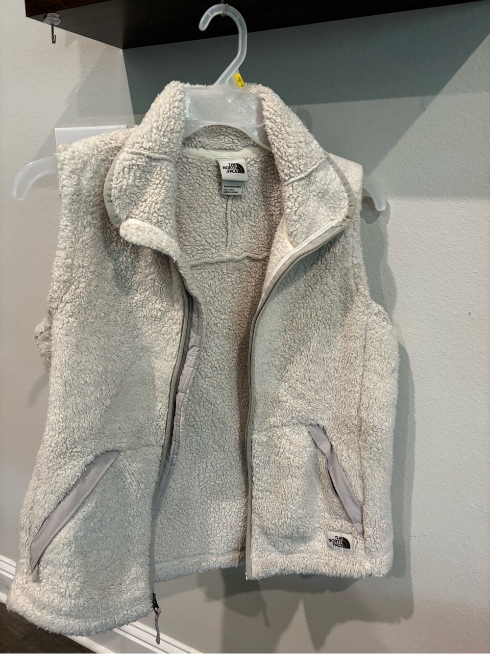 The North Face Women's Sherpa Fleece Vest - Cream